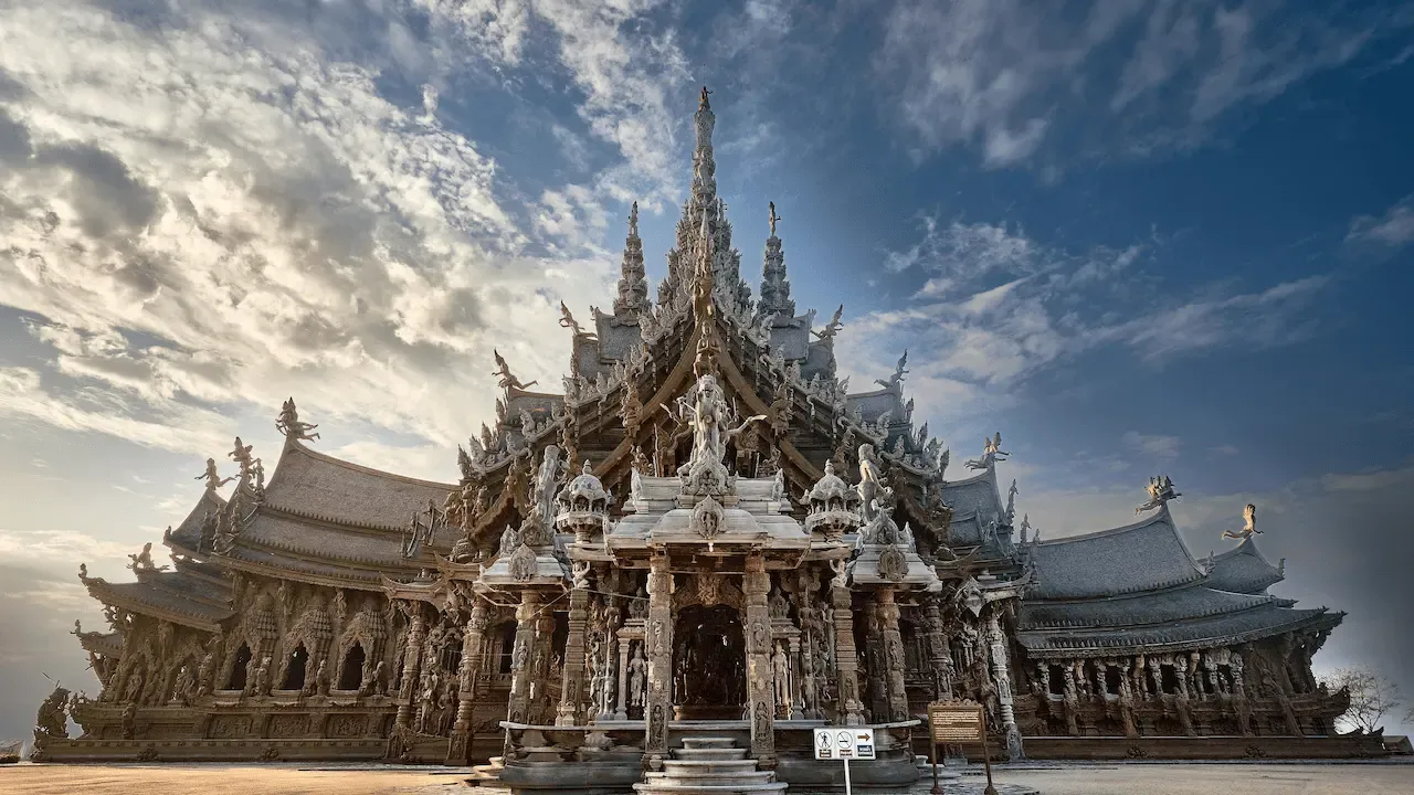 Sanctuary of Truth, Pattaya