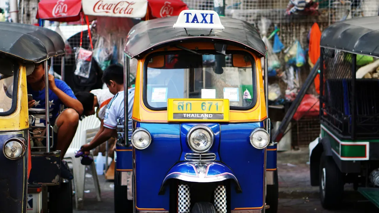 tuktuk waiting for customers