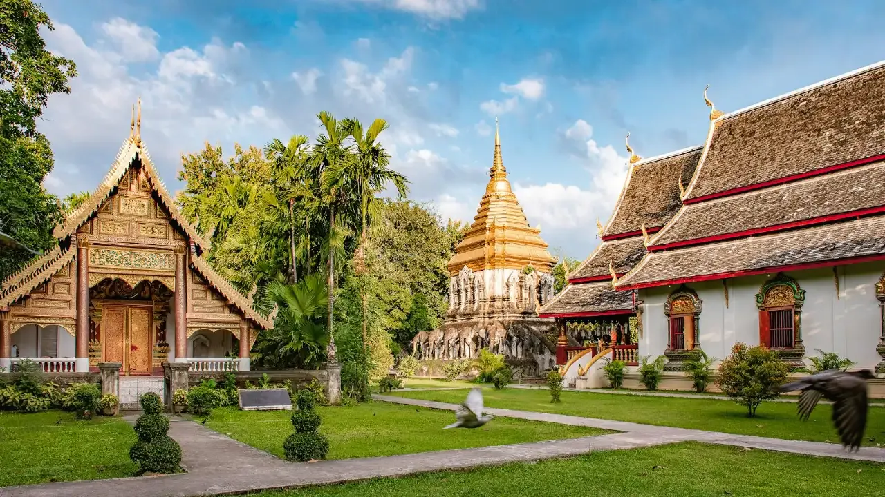 wat chiang man temple in chiang mai